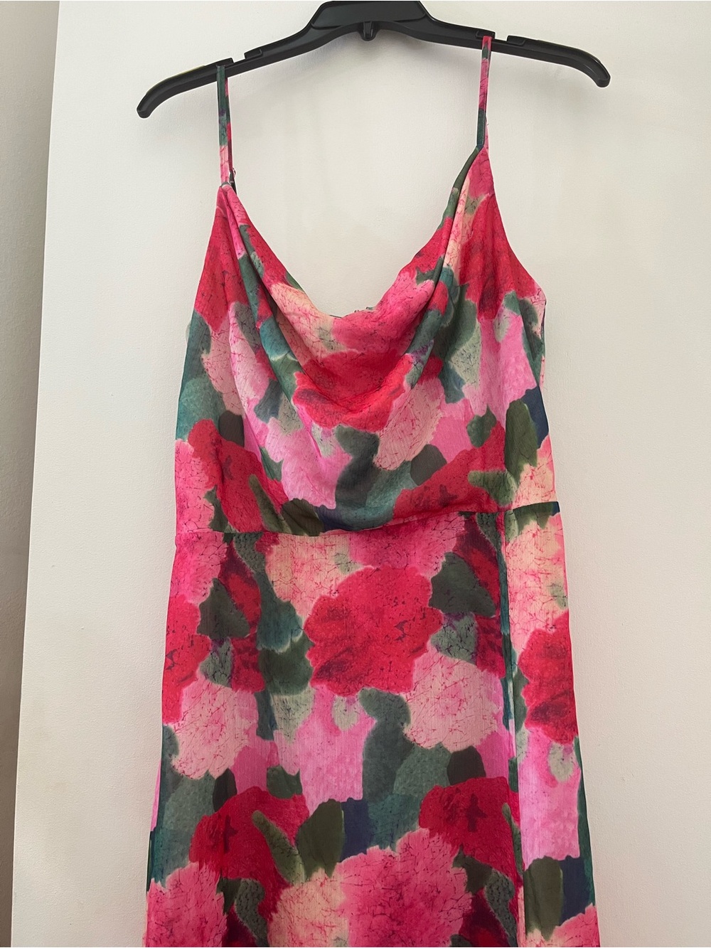 Louna floral cowl neck dress - Picture 15 of 16